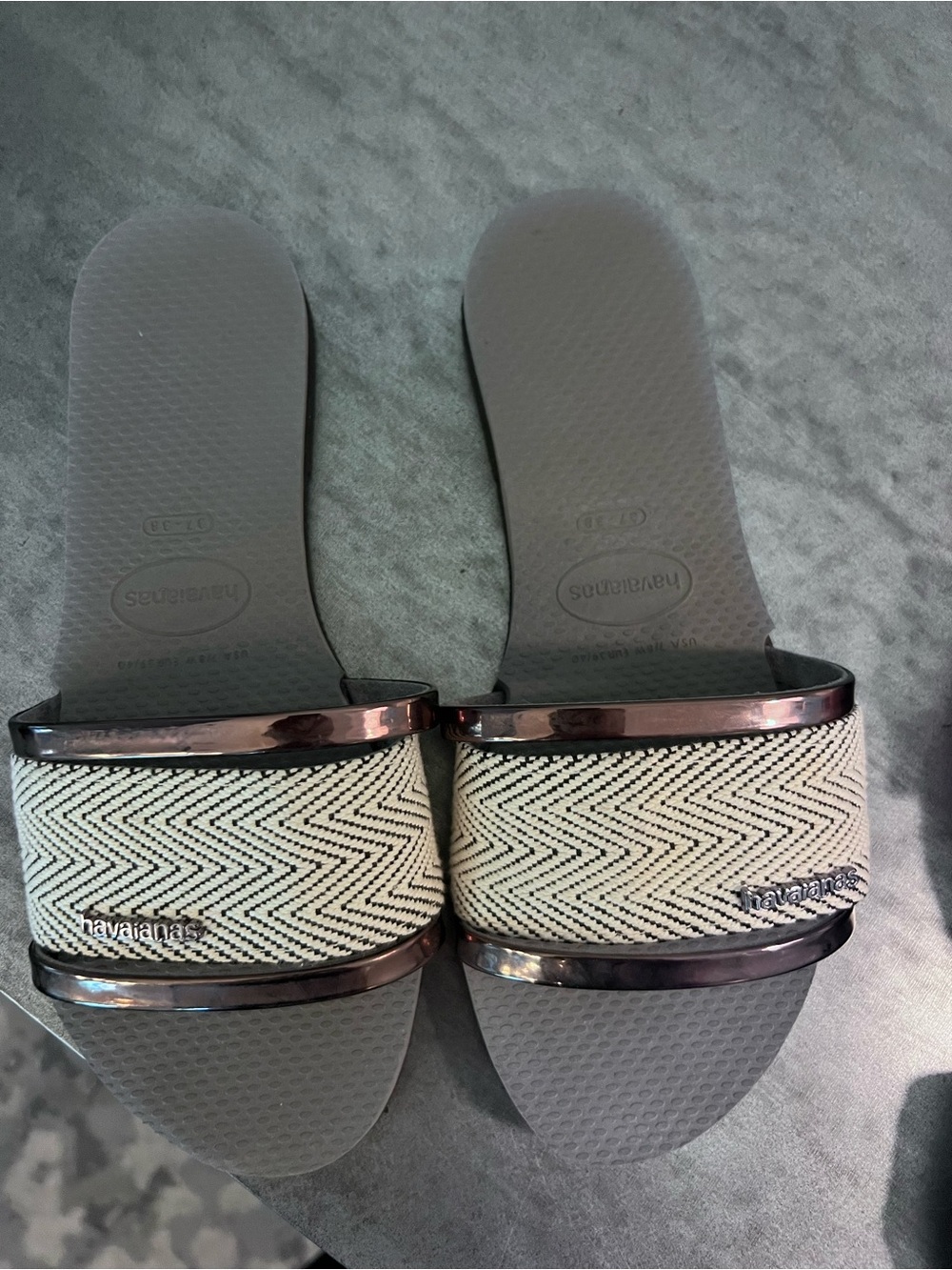 Havaianas Women’s Multicolor Slide Sandal Bundle - Black, Blue, Gray - Picture 2 of 4
